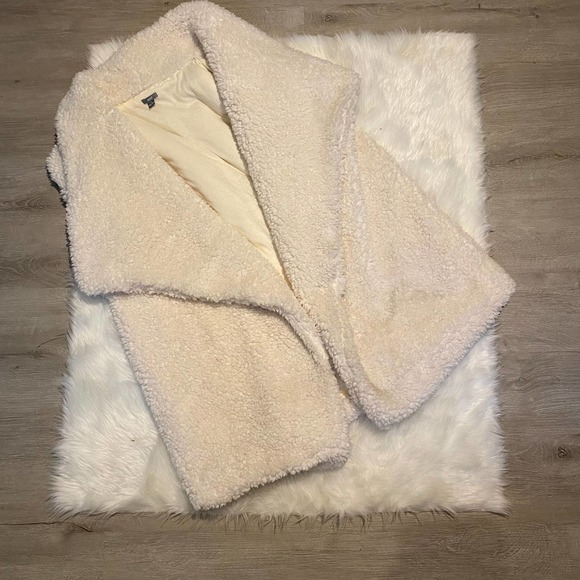 aerie Jackets & Blazers - Aerie White Teddy Bear Vest Cardigan Medium